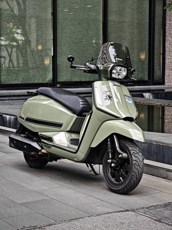 Lambretta X300
